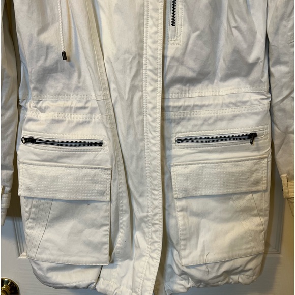 VINCE FUR HOODED WHITE JACKET SIZE SMALL - Picture 5 of 7